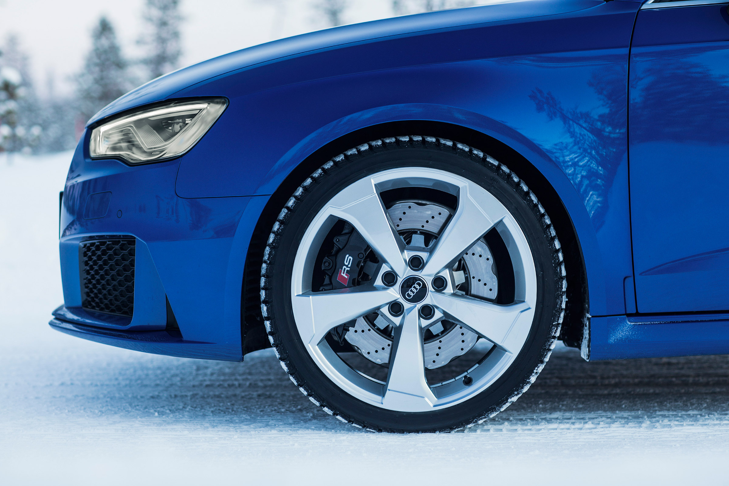 Audi RS3 - snow wheel