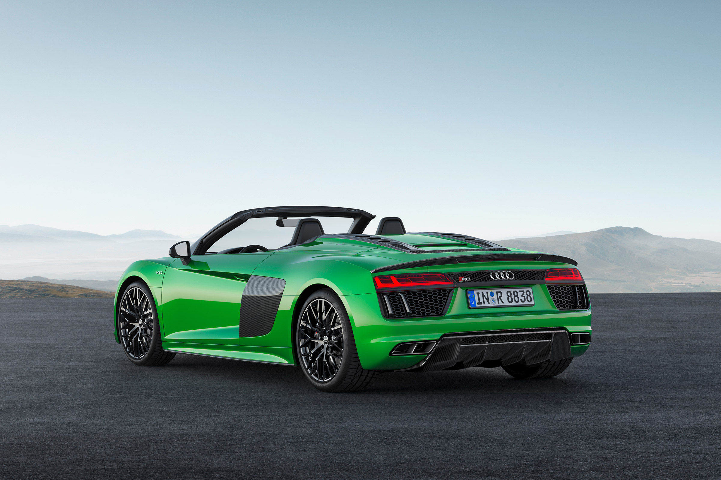 Audi R8 Plus Spyder - rear roof down