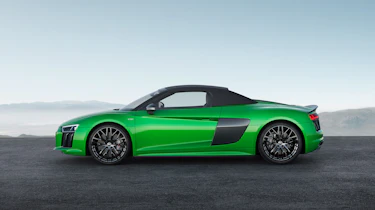 Audi R8 Plus Spyder - profile roof up