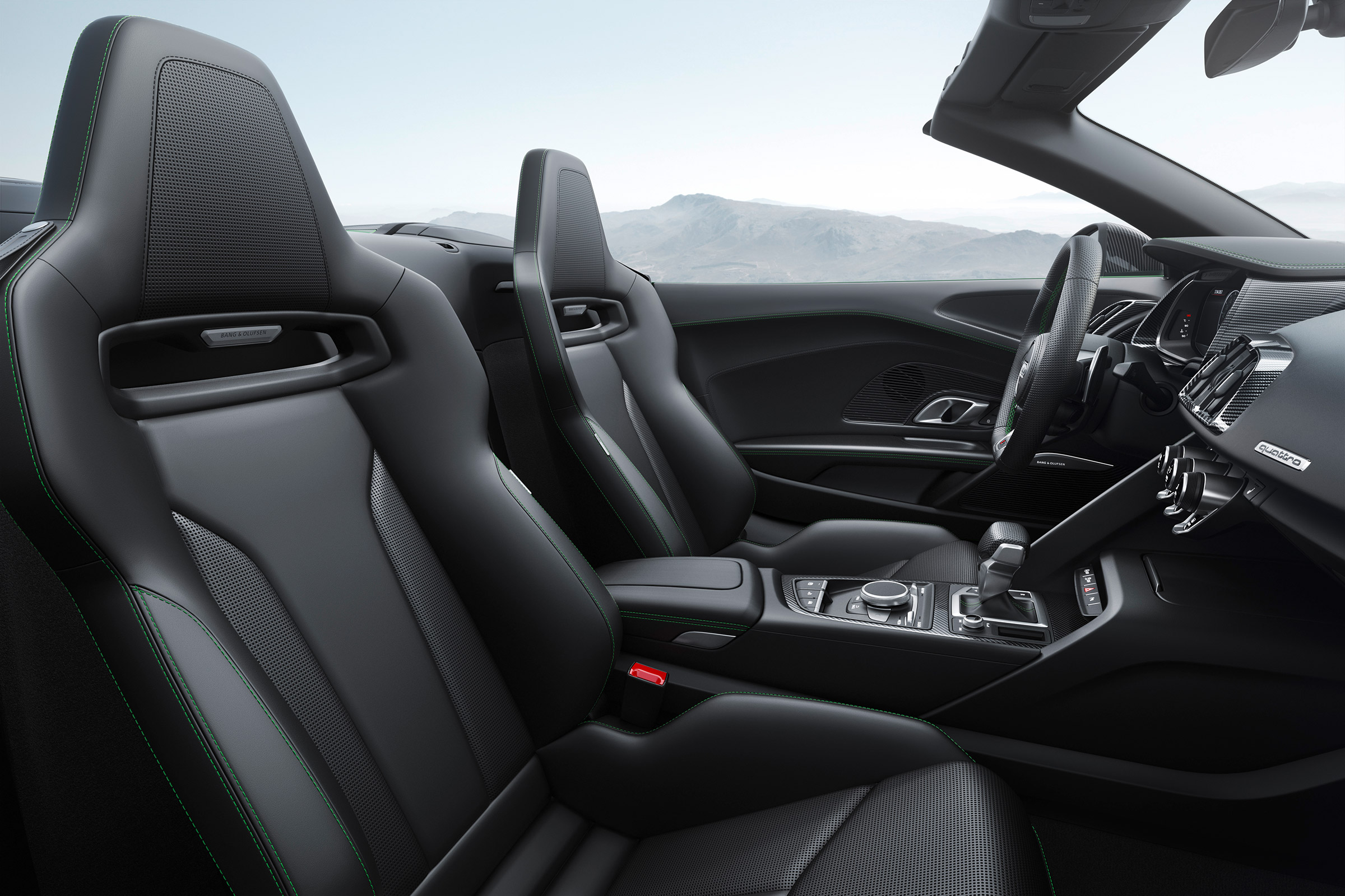 Audi R8 Plus Spyder - interior