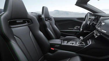 Audi R8 Plus Spyder - interior