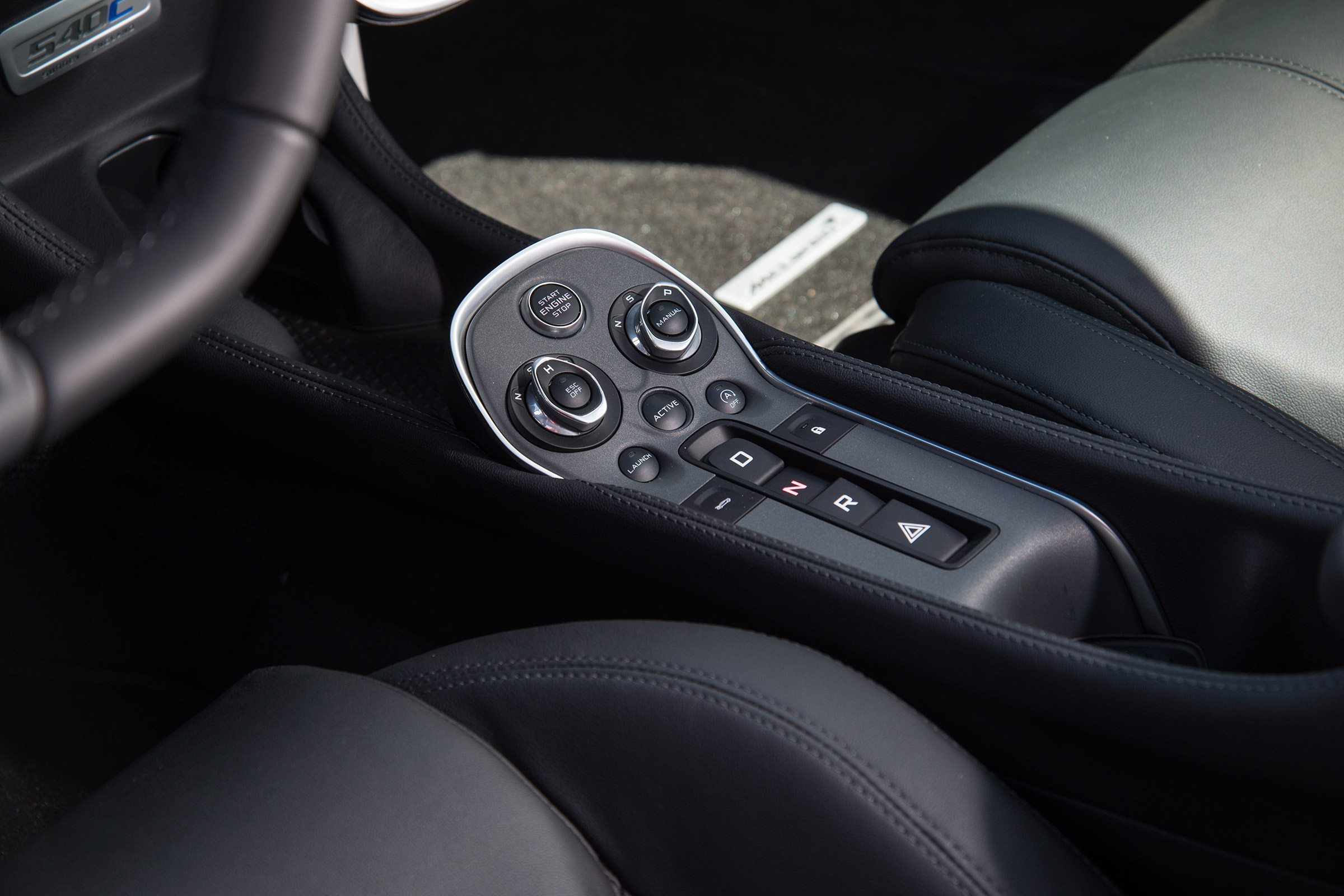 McLaren 540C - interior
