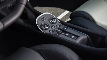 McLaren 540C - interior