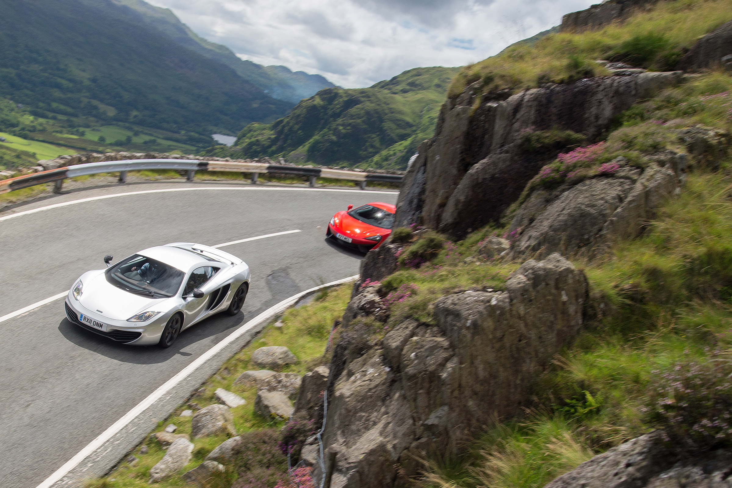 McLaren 12C vs McLaren 540C - header