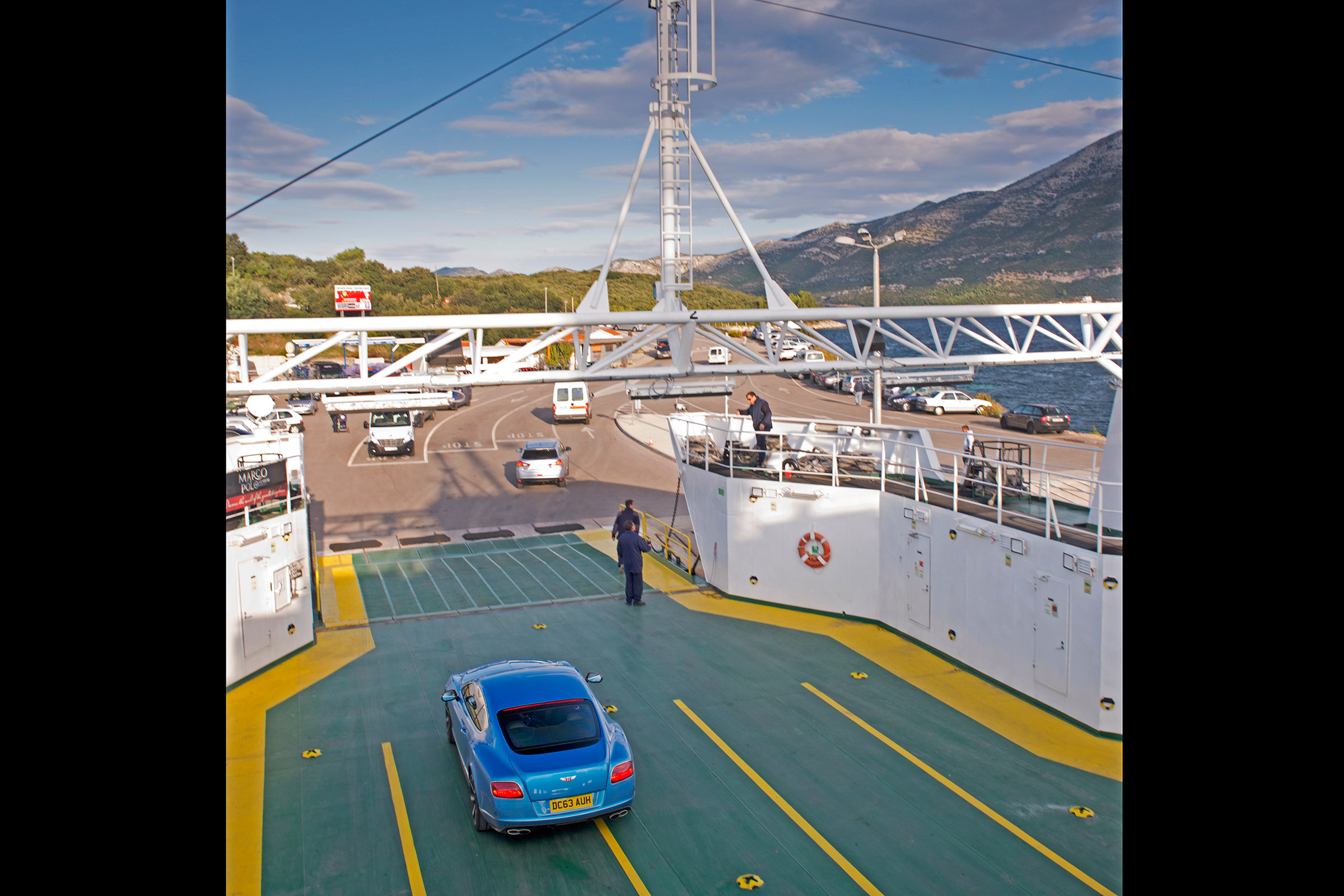 Bentley Continental GT V8 S - static ferry