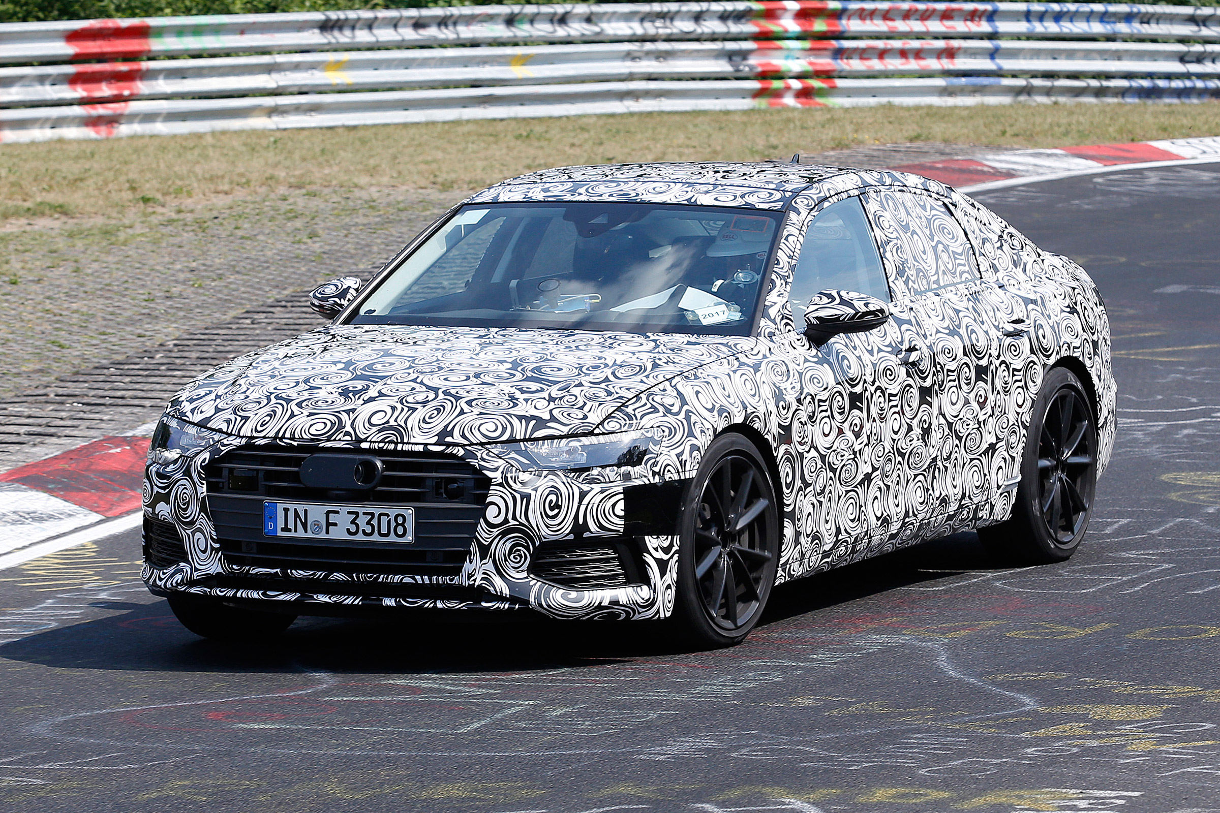 2018 Audi S6 spied - front 3/4