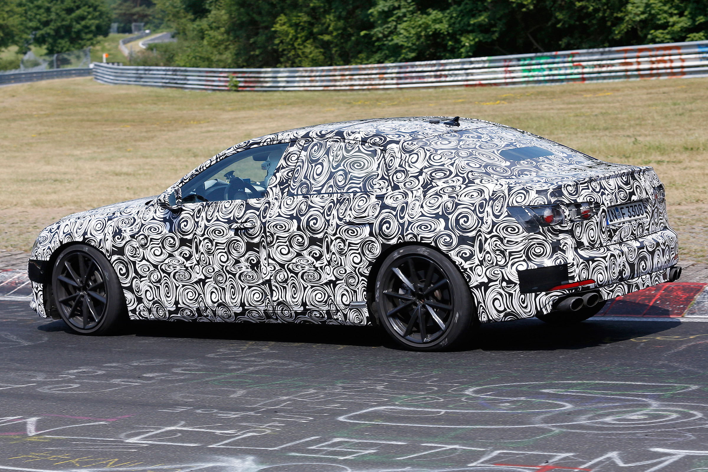 2018 Audi S6 spied - rear 3/4