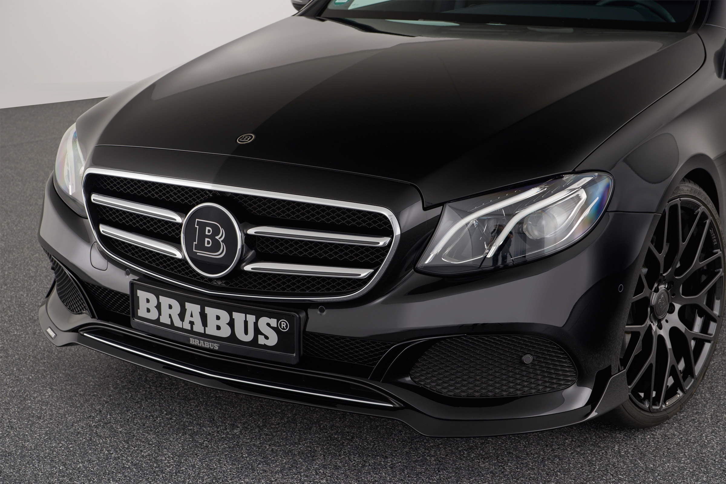 Brabus kits for Mercedes E-Class Estate nose