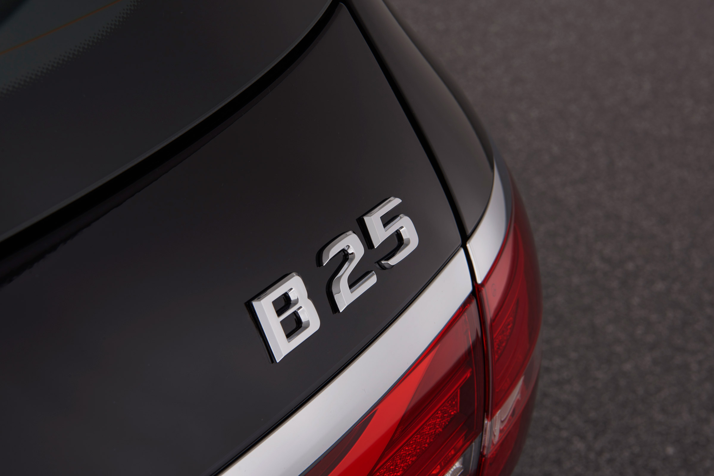 Brabus kits for Mercedes E-Class Estate badge