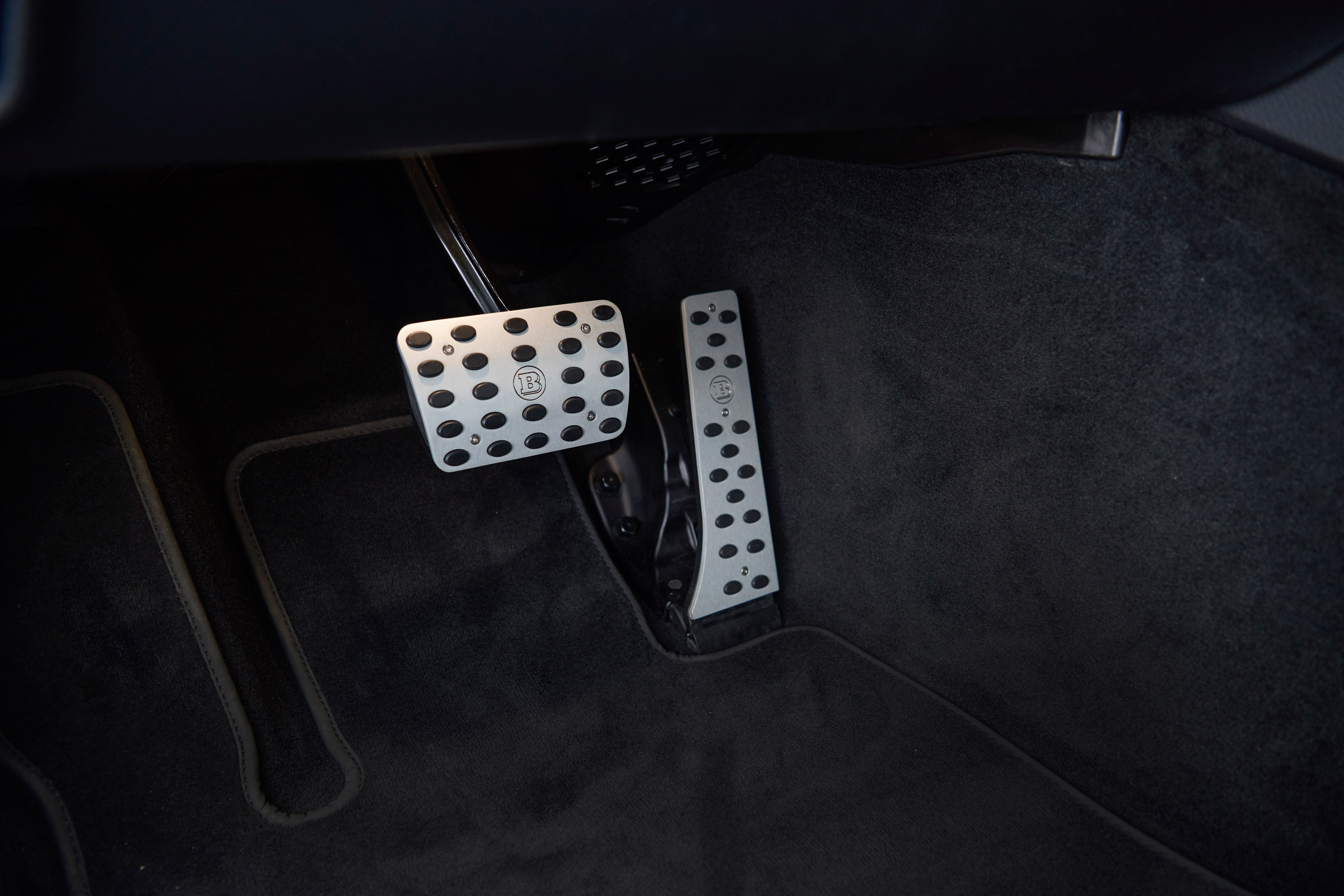 Brabus kits for Mercedes E-Class Estate pedals