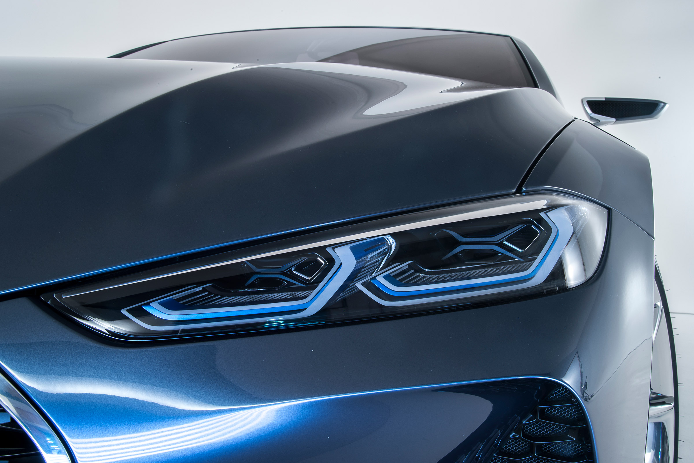 BMW 8-series concept - headlights