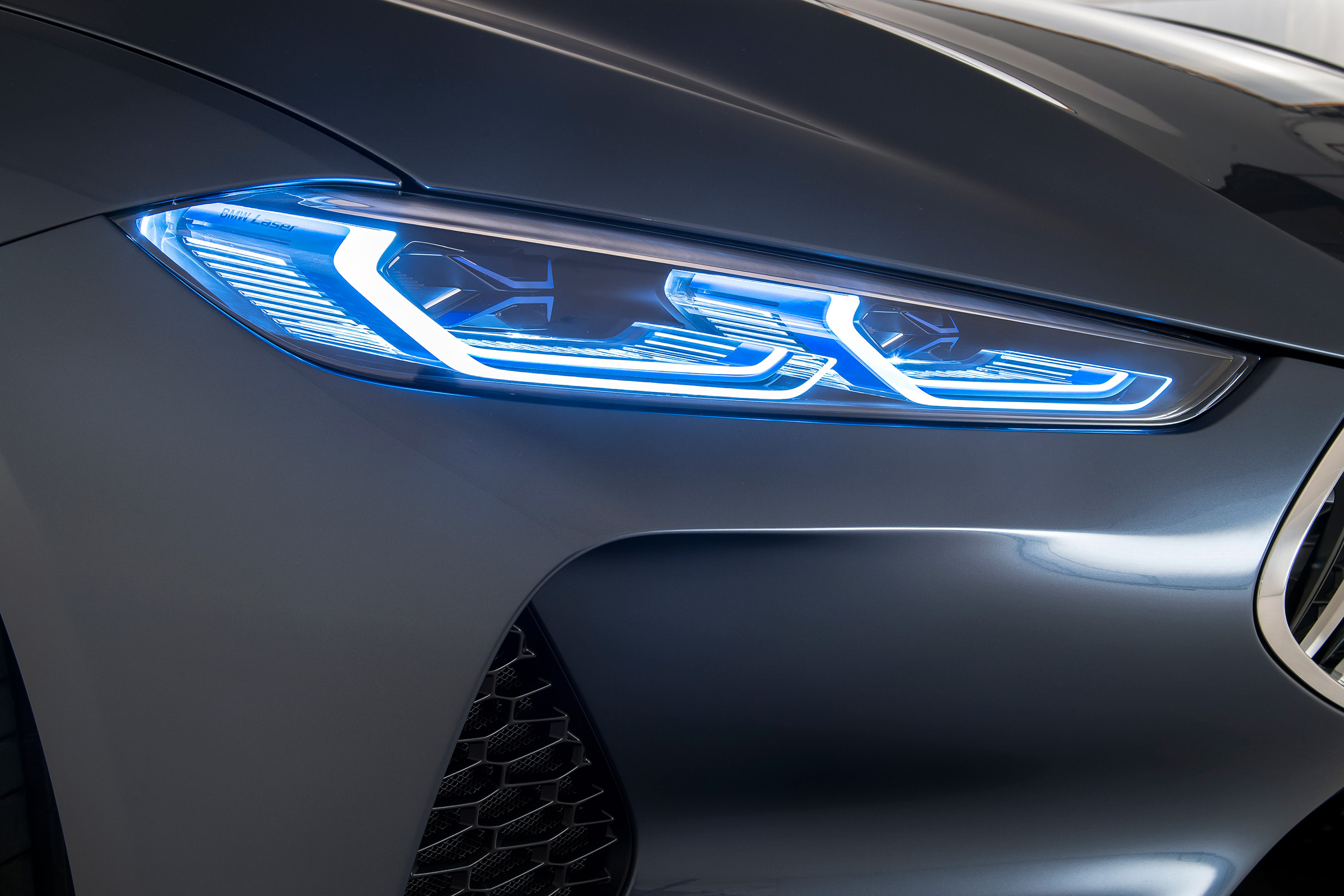 BMW 8-series concept - headlight
