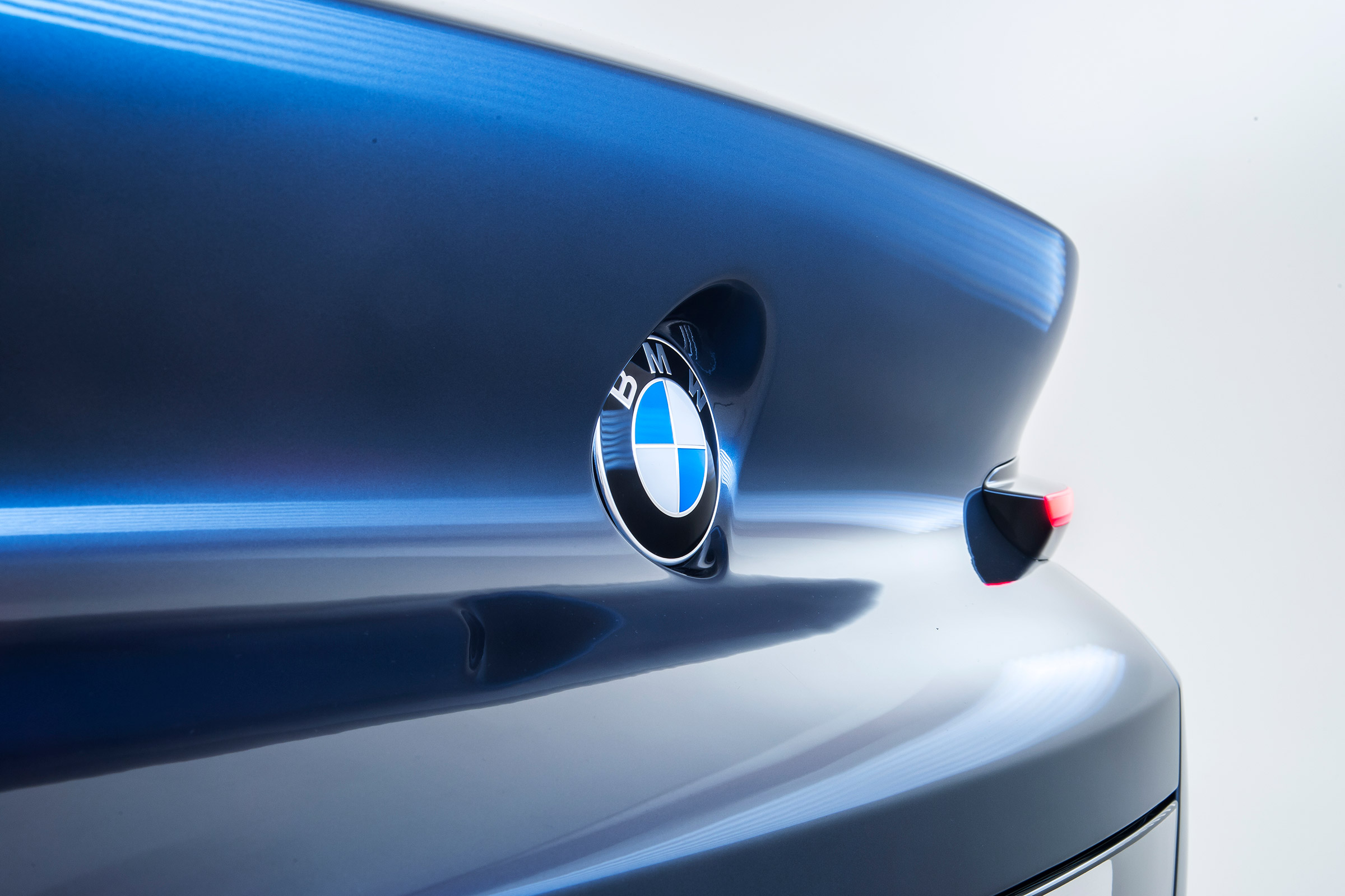 BMW 8-series concept - rear badge