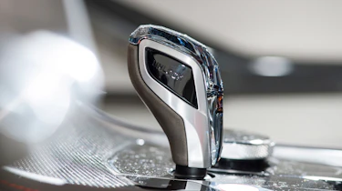 BMW 8-series concept - gear selector