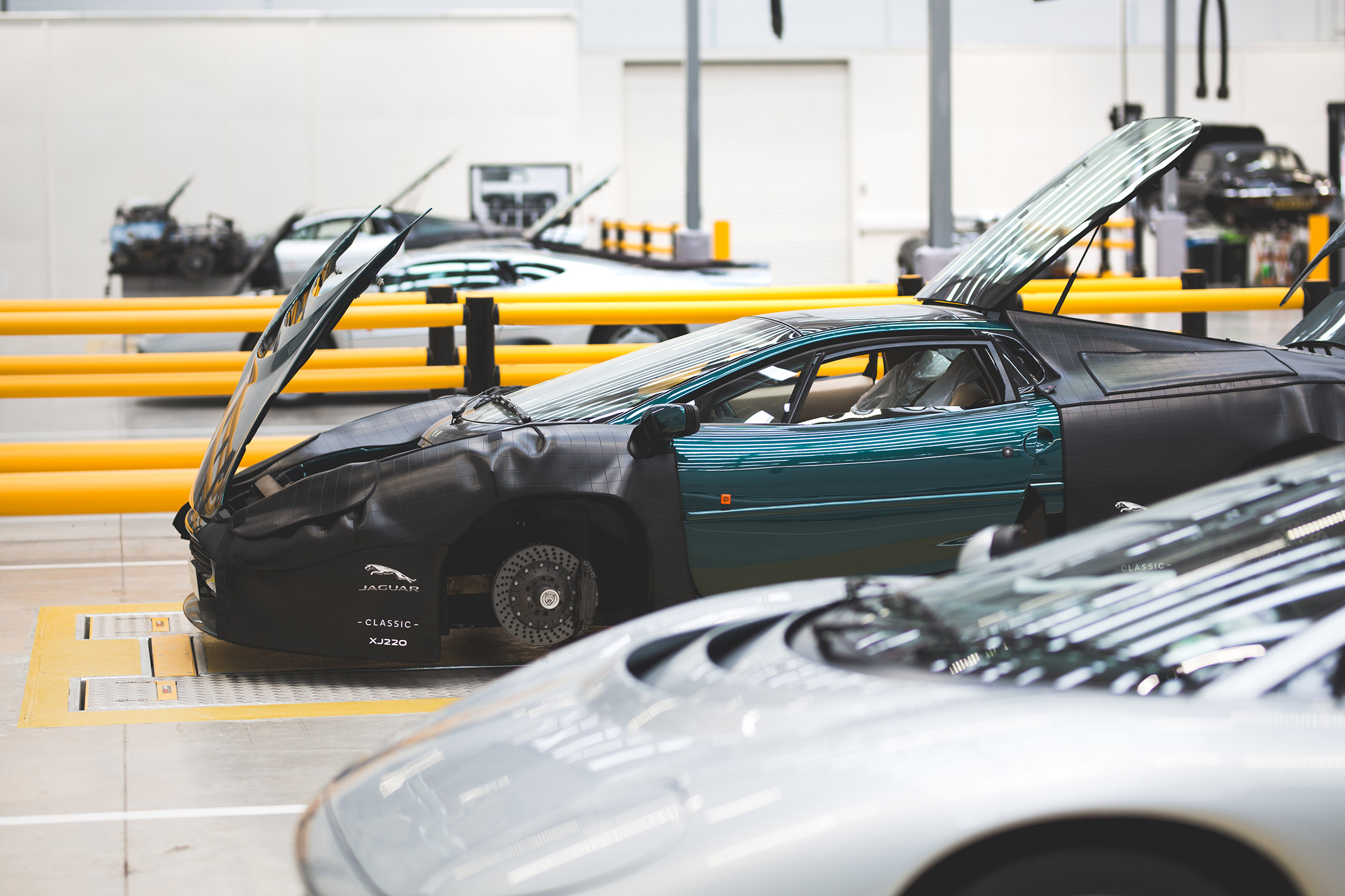 Jaguar Land Rover Classic Works - XJ220 1
