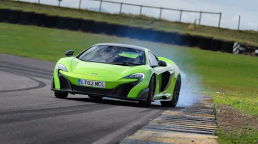 McLaren 675LT - front cornering