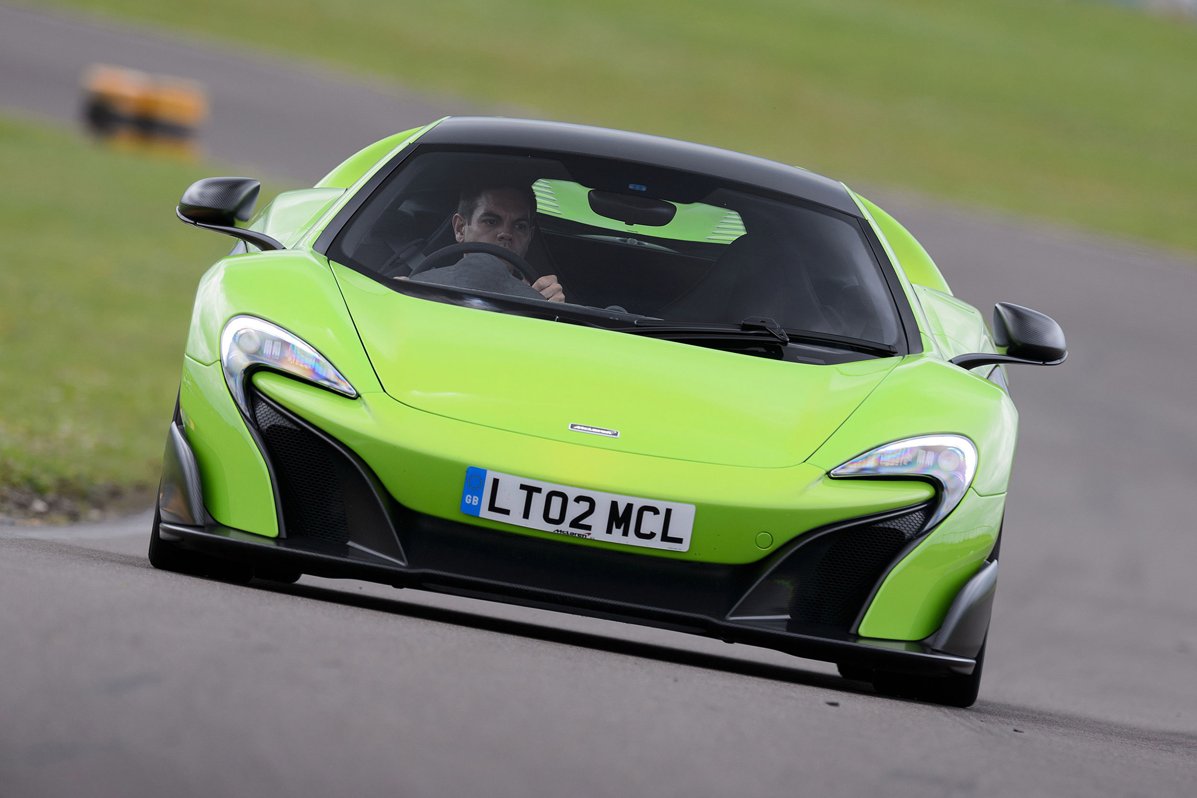 McLaren 675LT - front