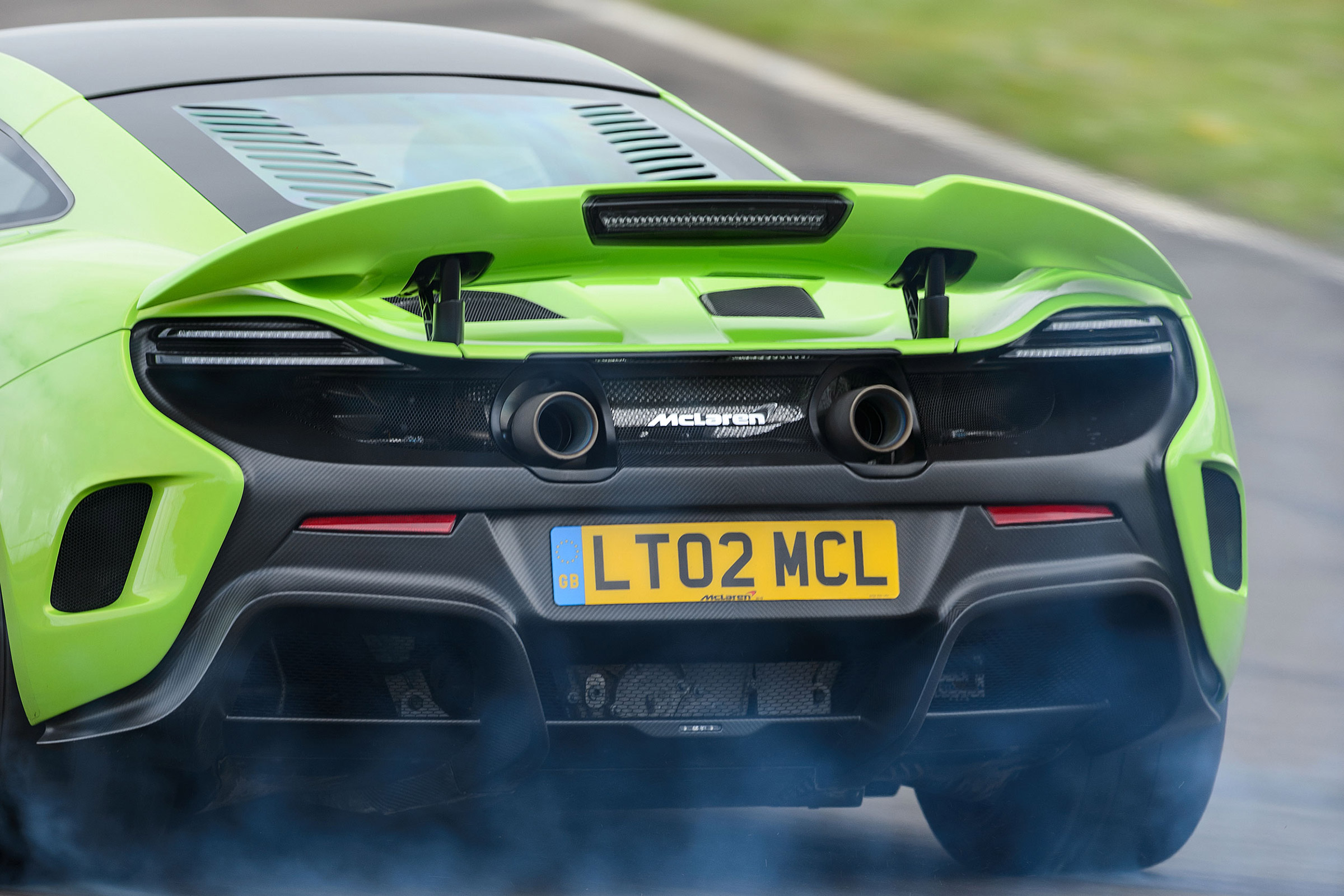 McLaren 675LT - rear cornering