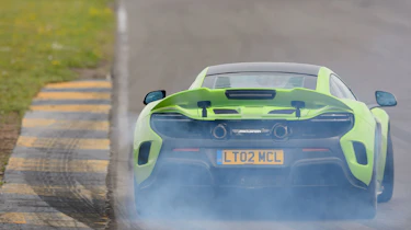 McLaren 675LT - rear cornering