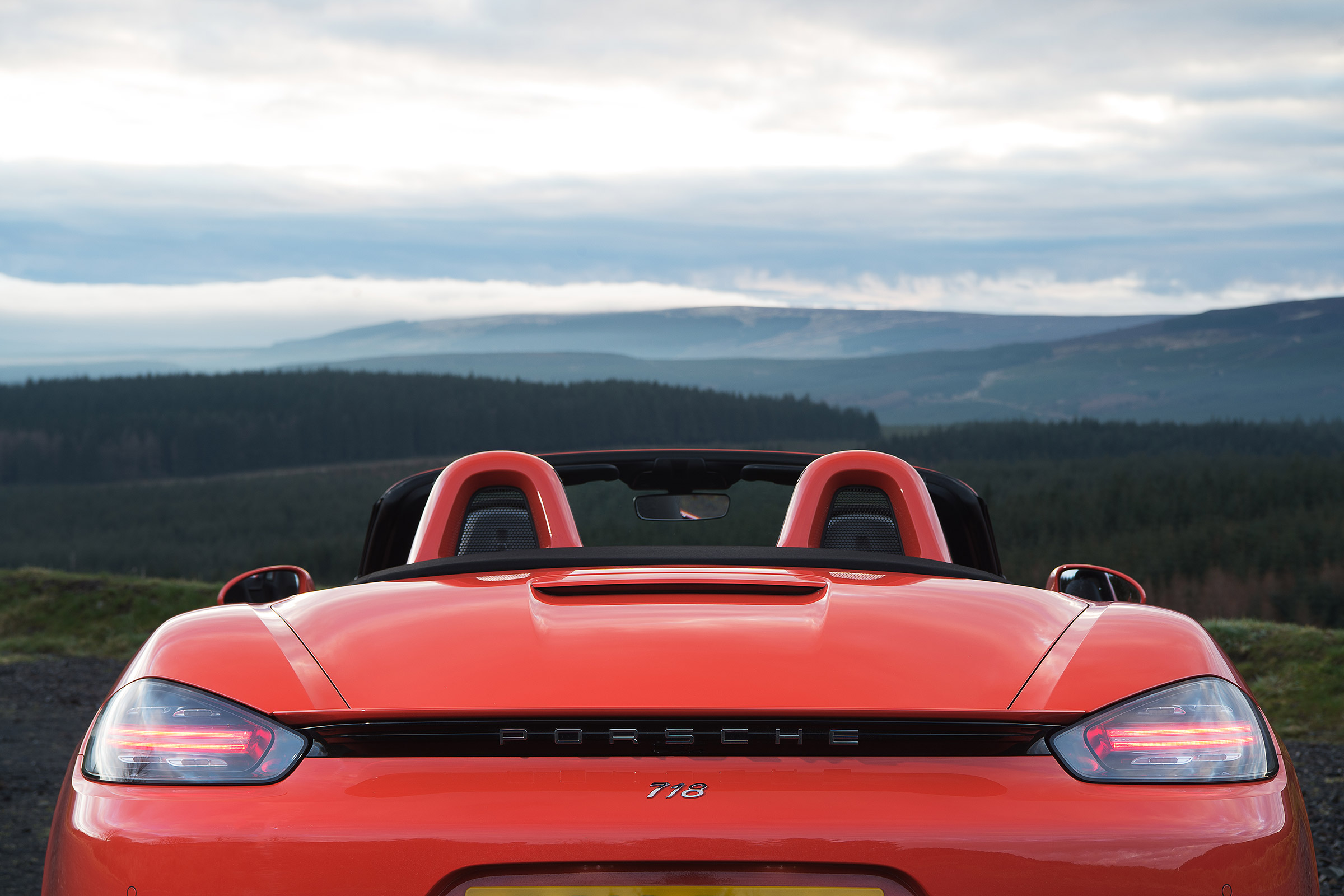 Porsche 718 Boxster S - rear deck