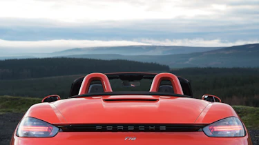 Porsche 718 Boxster S - rear deck