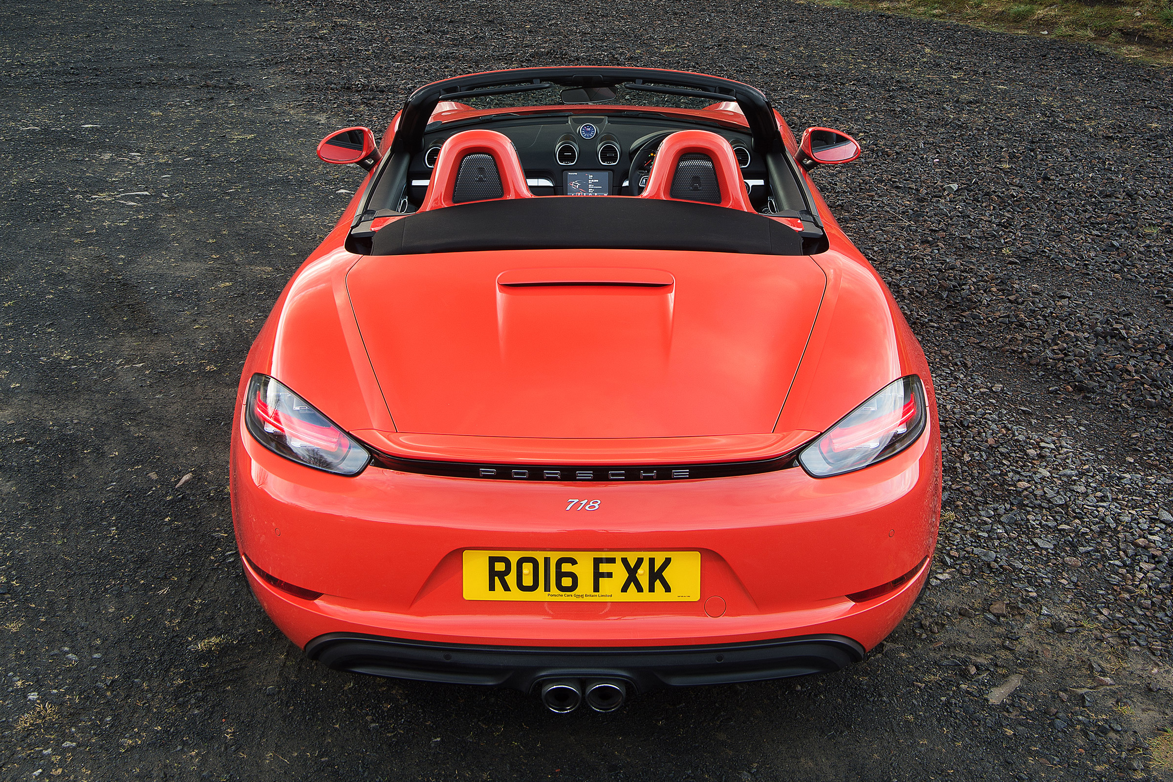 Porsche 718 Boxster S - rear deck 1