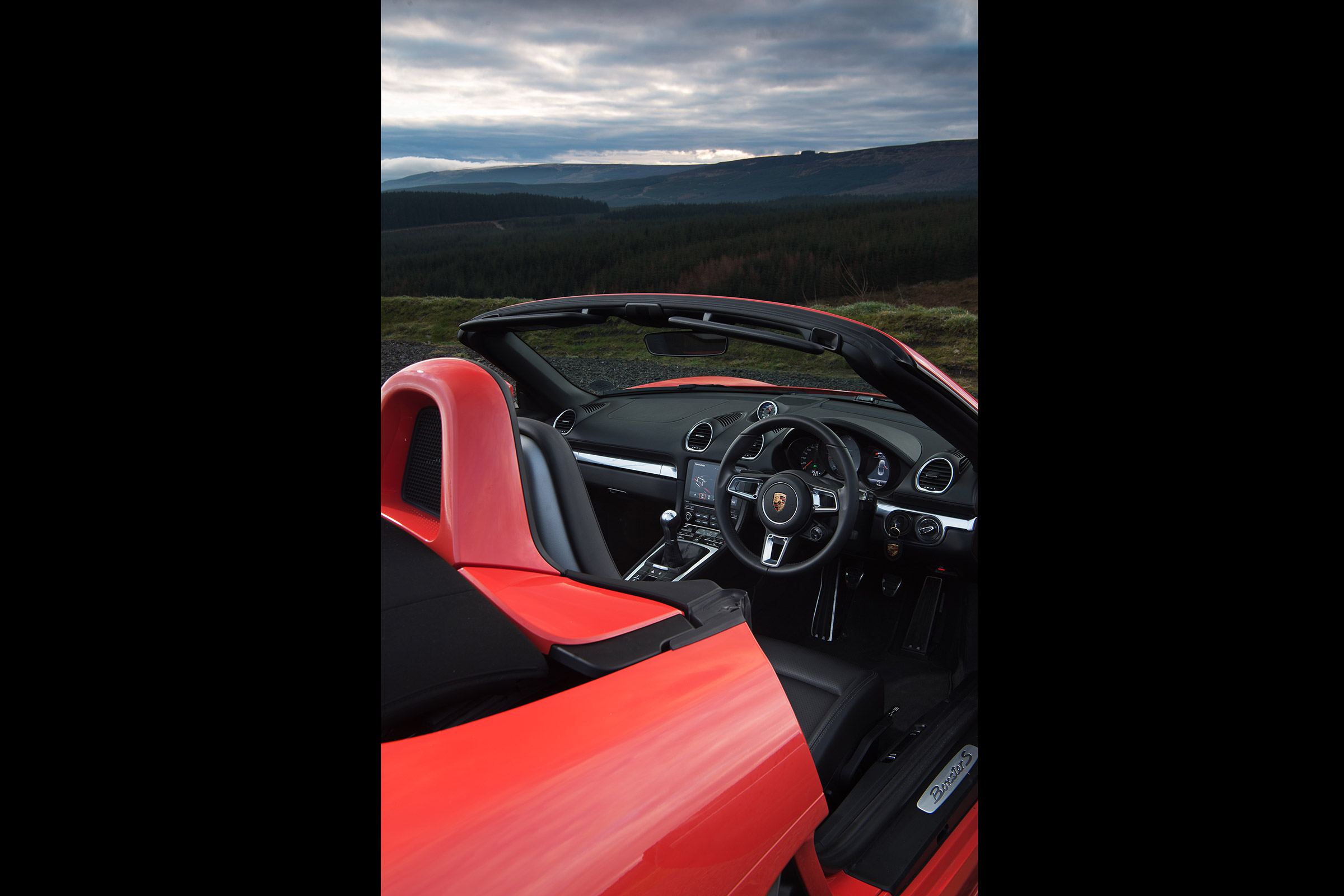 Porsche 718 Boxster S - interior