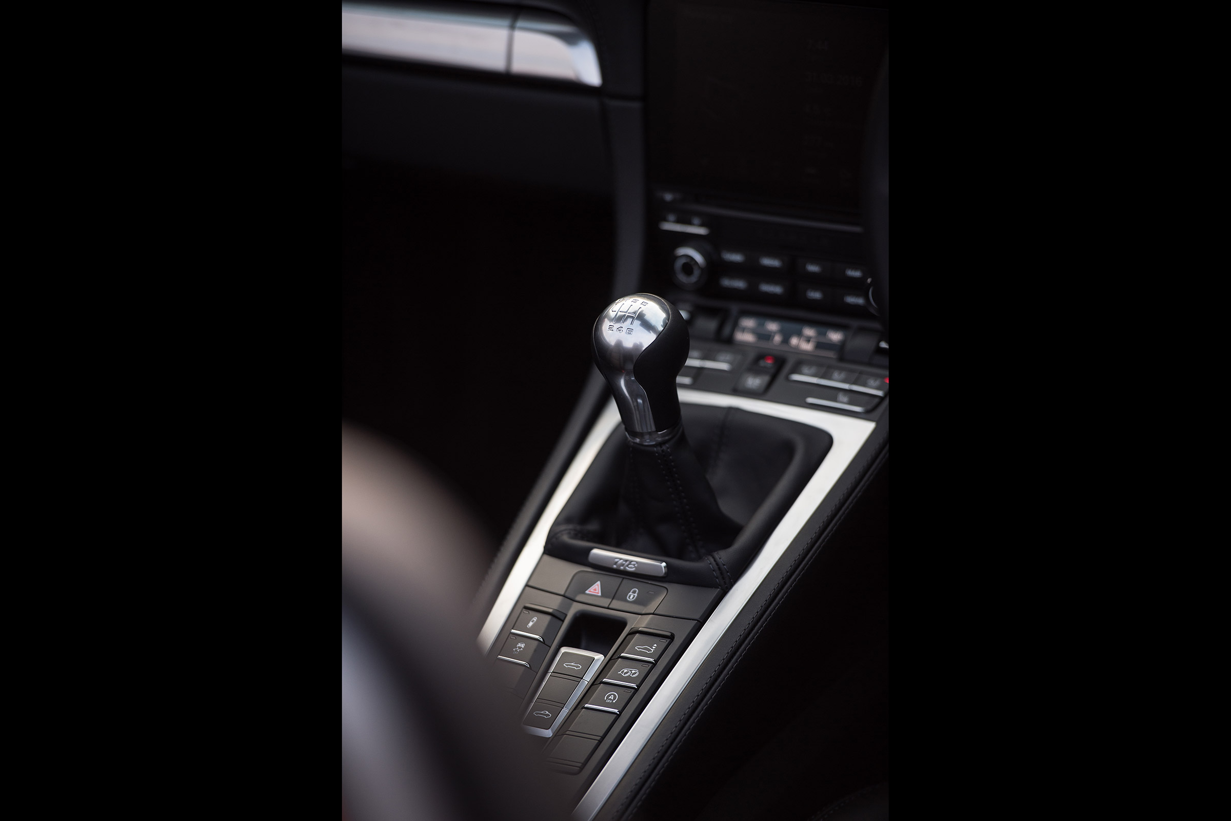 Porsche 718 Boxster S - gearstick