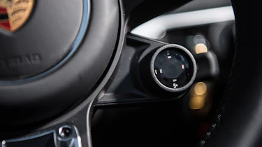Porsche 718 Boxster S - drive selector
