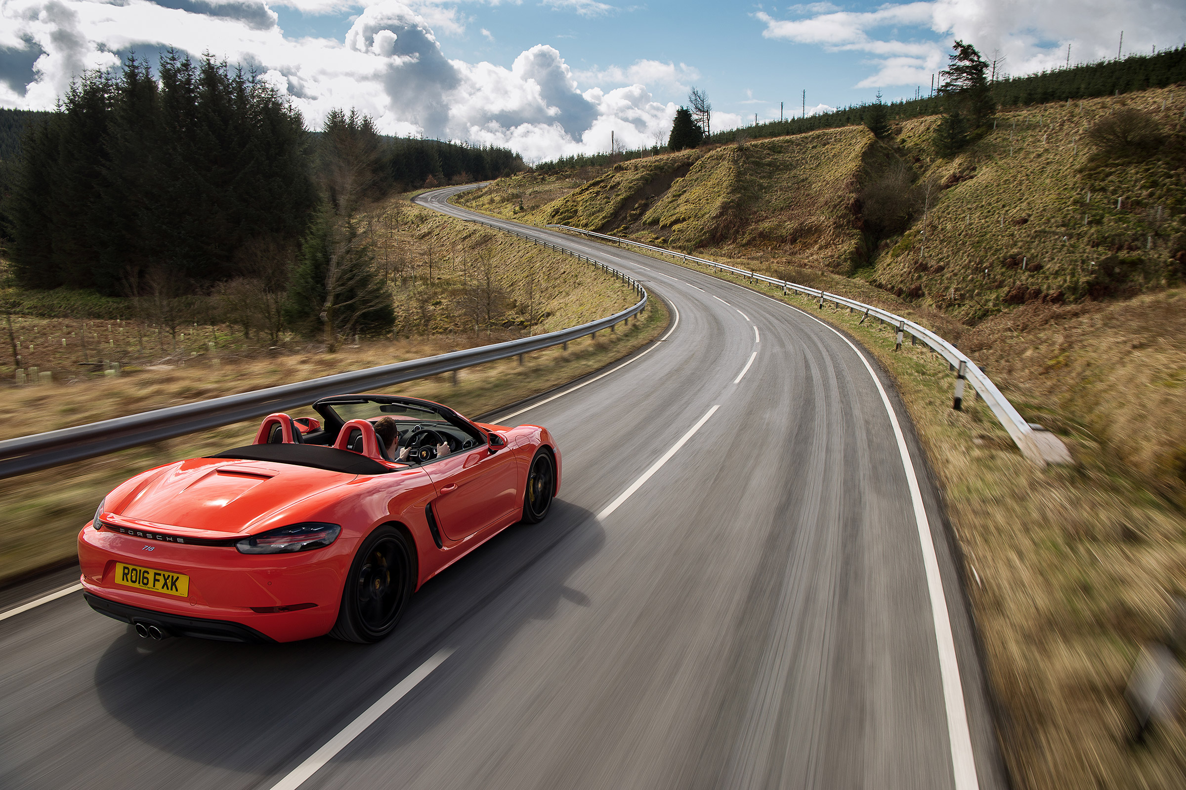 Porsche 718 Boxster S - driving shot2 
