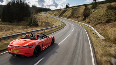 Porsche 718 Boxster S - driving shot2
