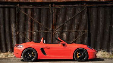 Porsche 718 Boxster S - static profile