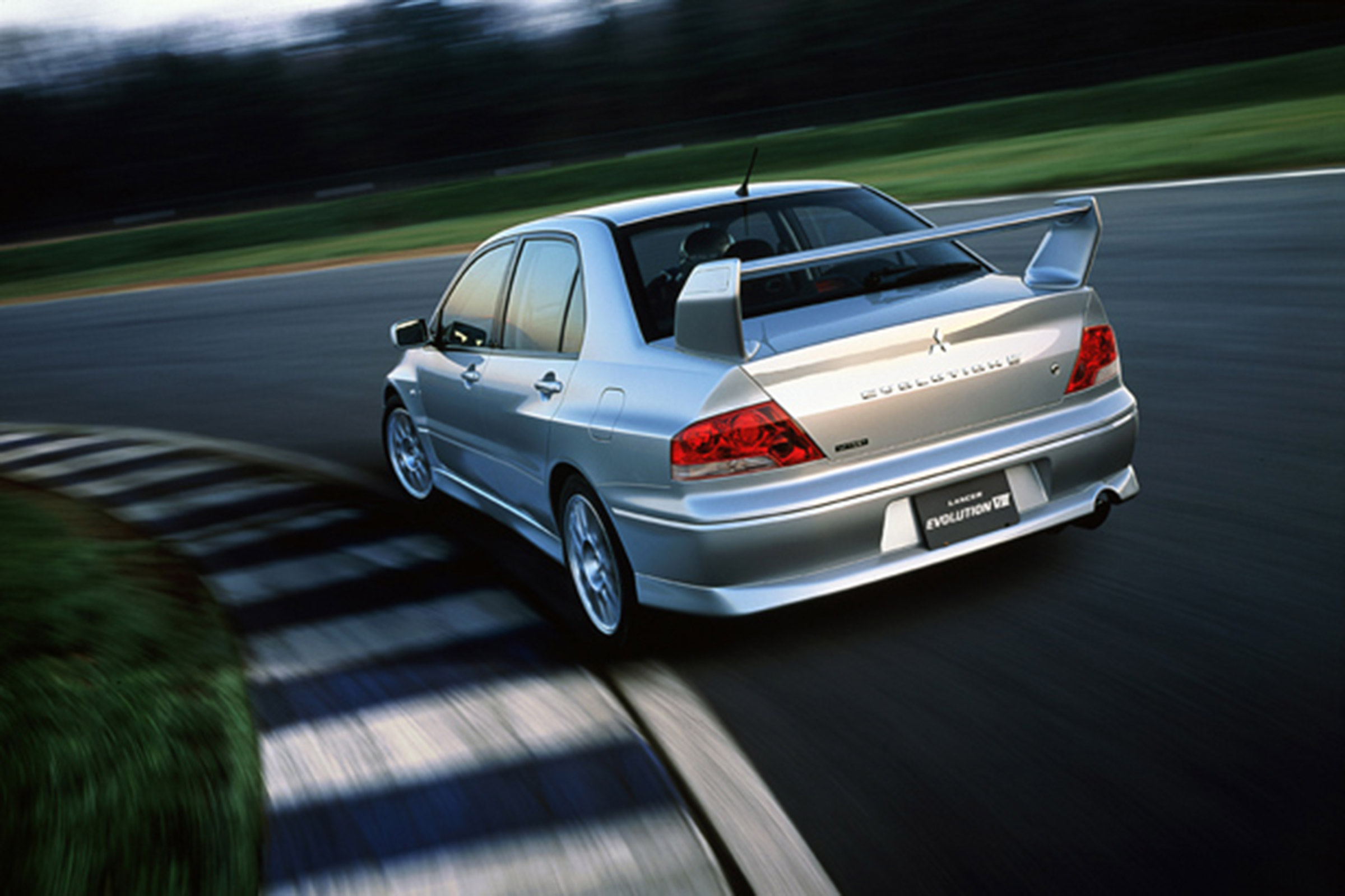 Mitsubishi Lancer Evolution VII - silver