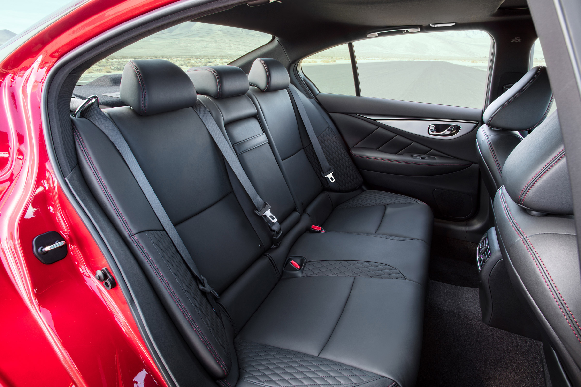 Infiniti Q50 - rear seats