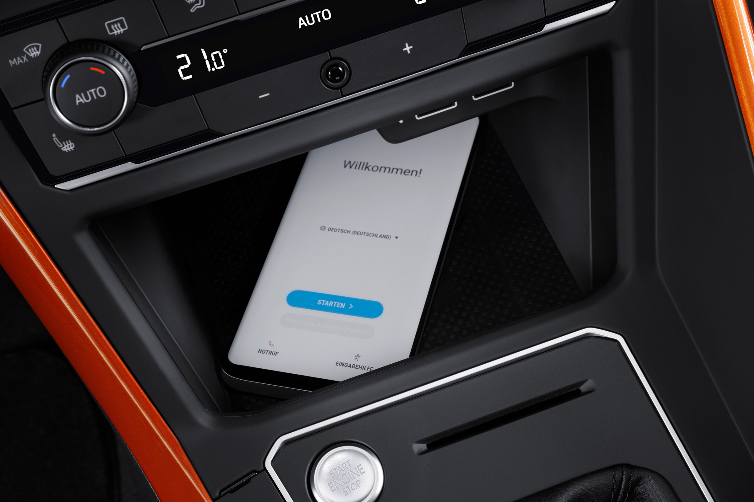 2017 Volkswagen Polo - Beats phone charging