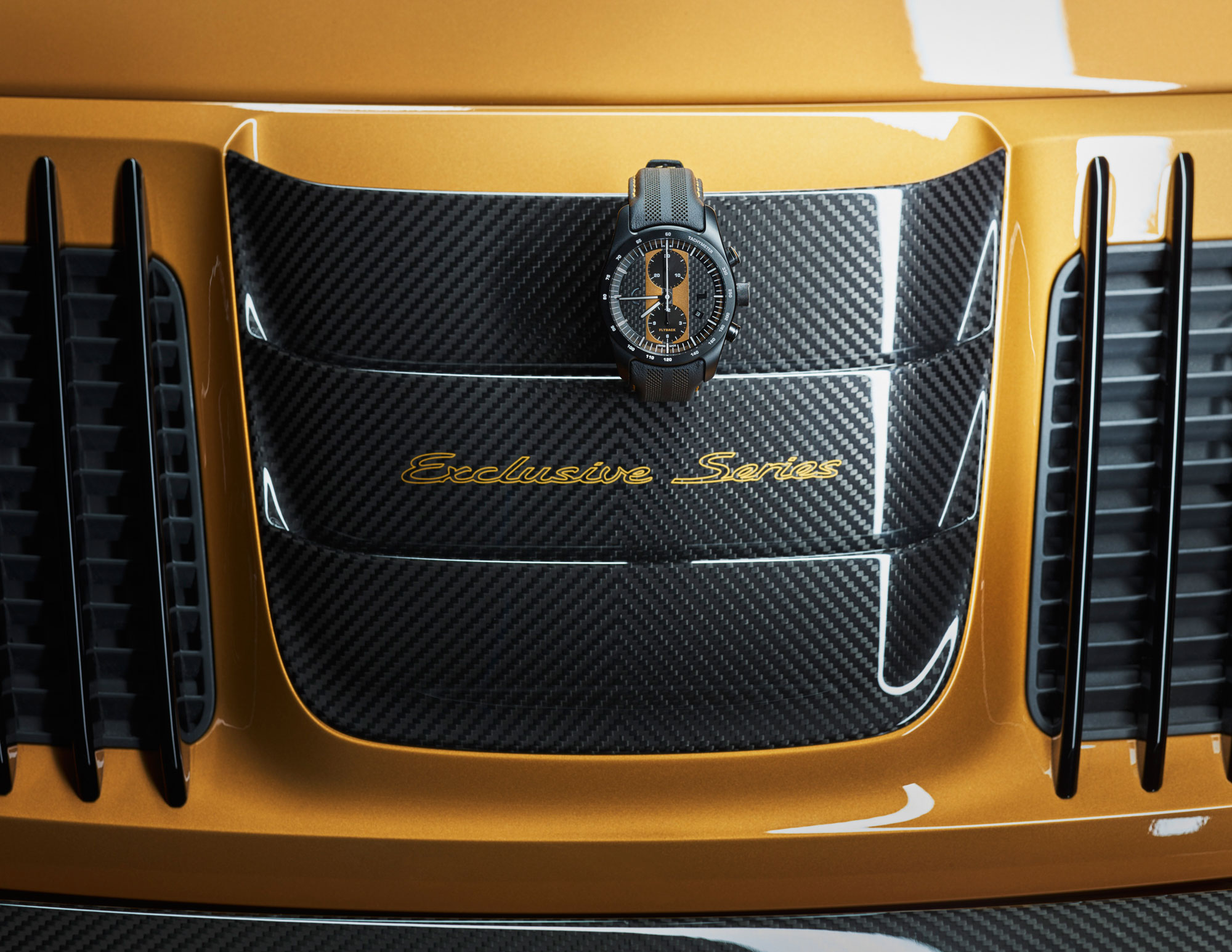 Porsche 911 Turbo S Exclusive Series - Intake scoop and watch