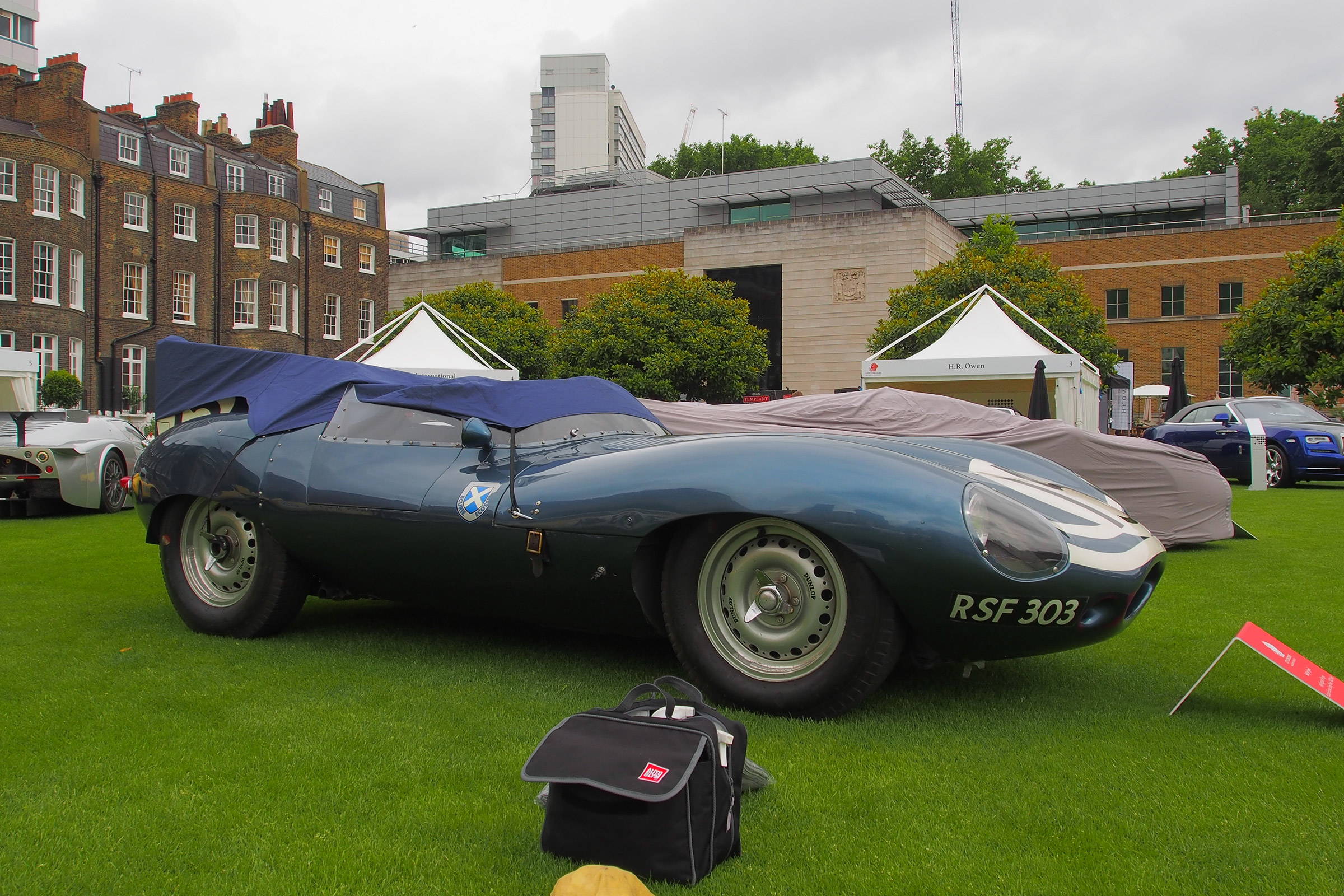 City Concours - Jaguar D-Type