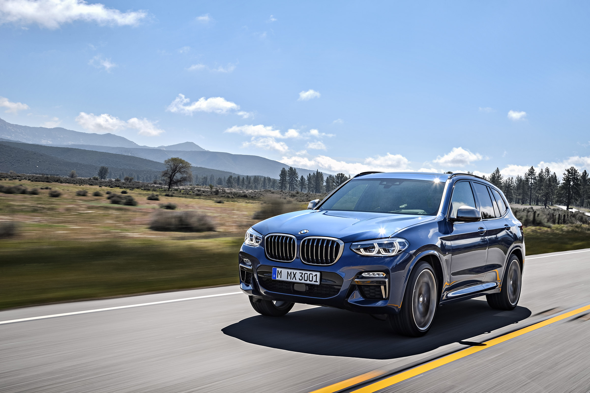 BMW X3 M40i - front driving