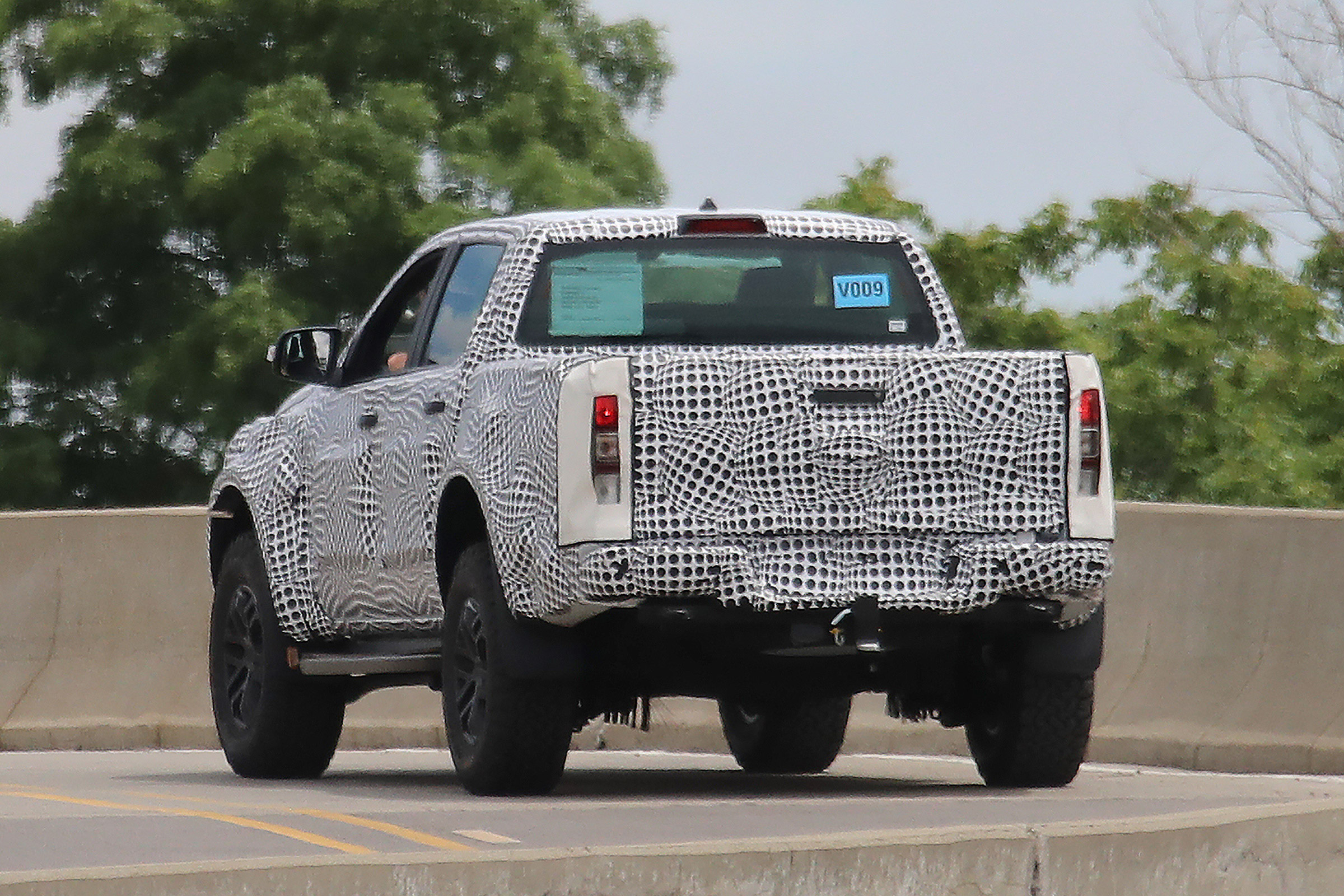 Ford Ranger Raptor spy - rear4