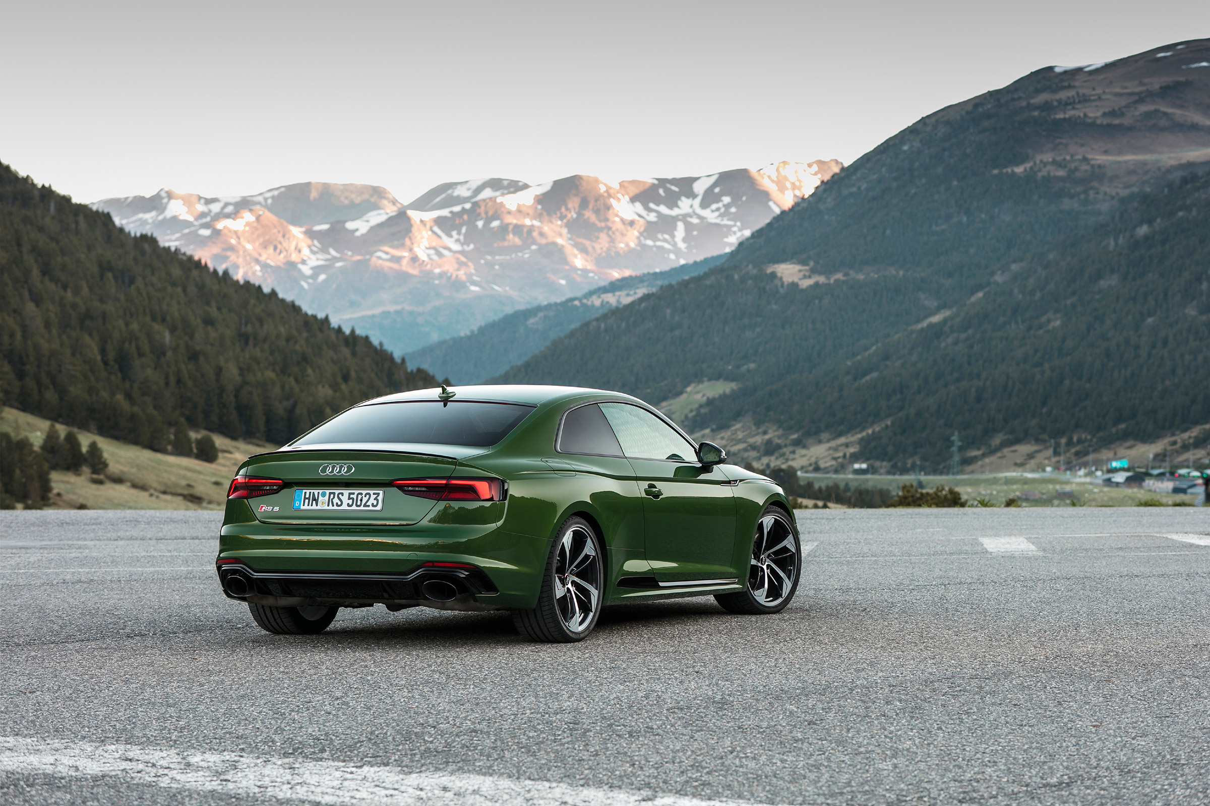 Audi RS5 - rear three quarter