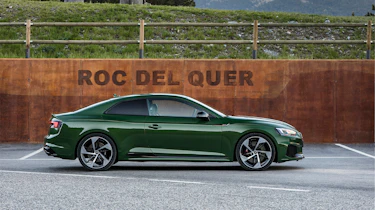 Audi RS5 - side profile