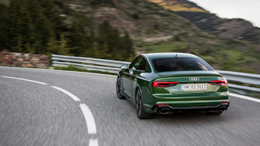 Audi RS5 - rear cornering