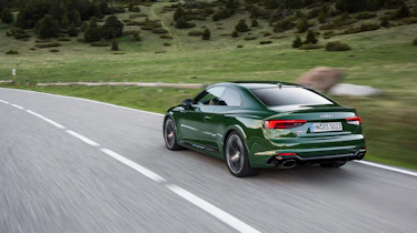 Audi RS5 - rear tracking