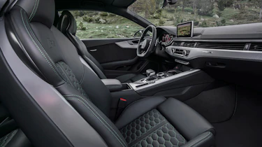Audi RS5 - interior