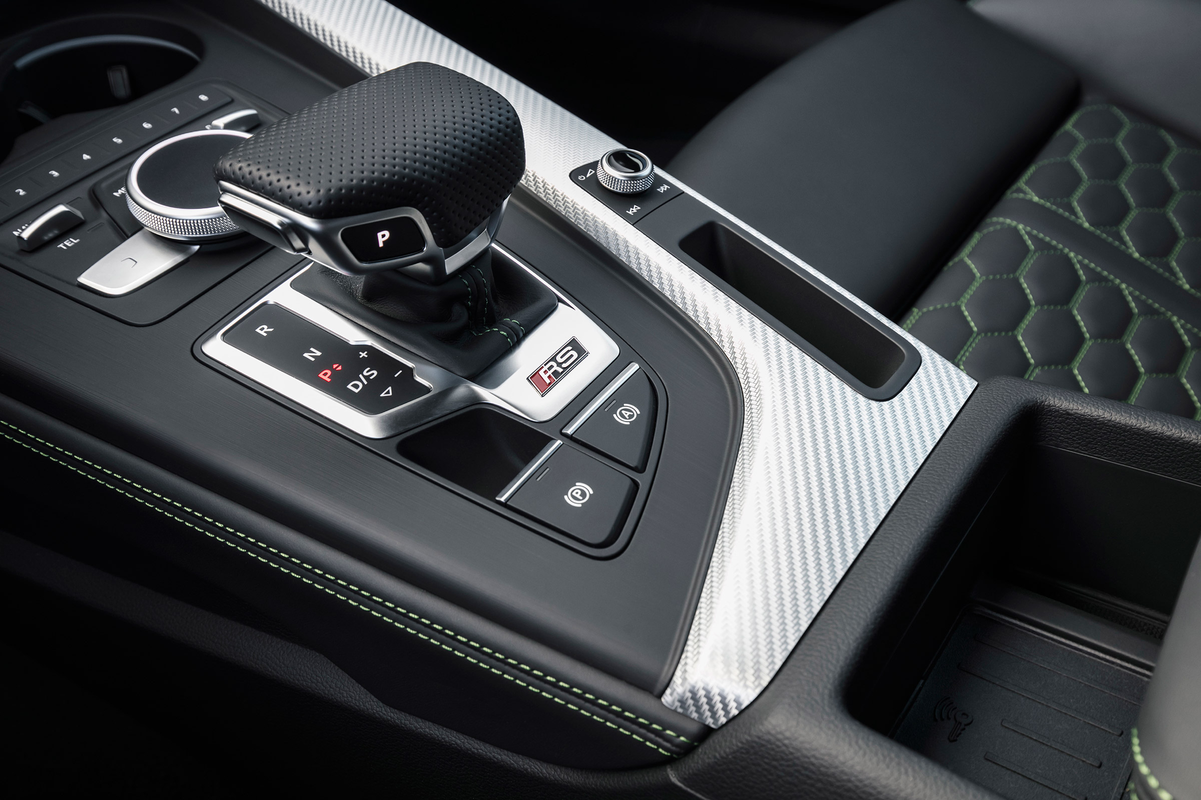 Audi RS5 - centre console