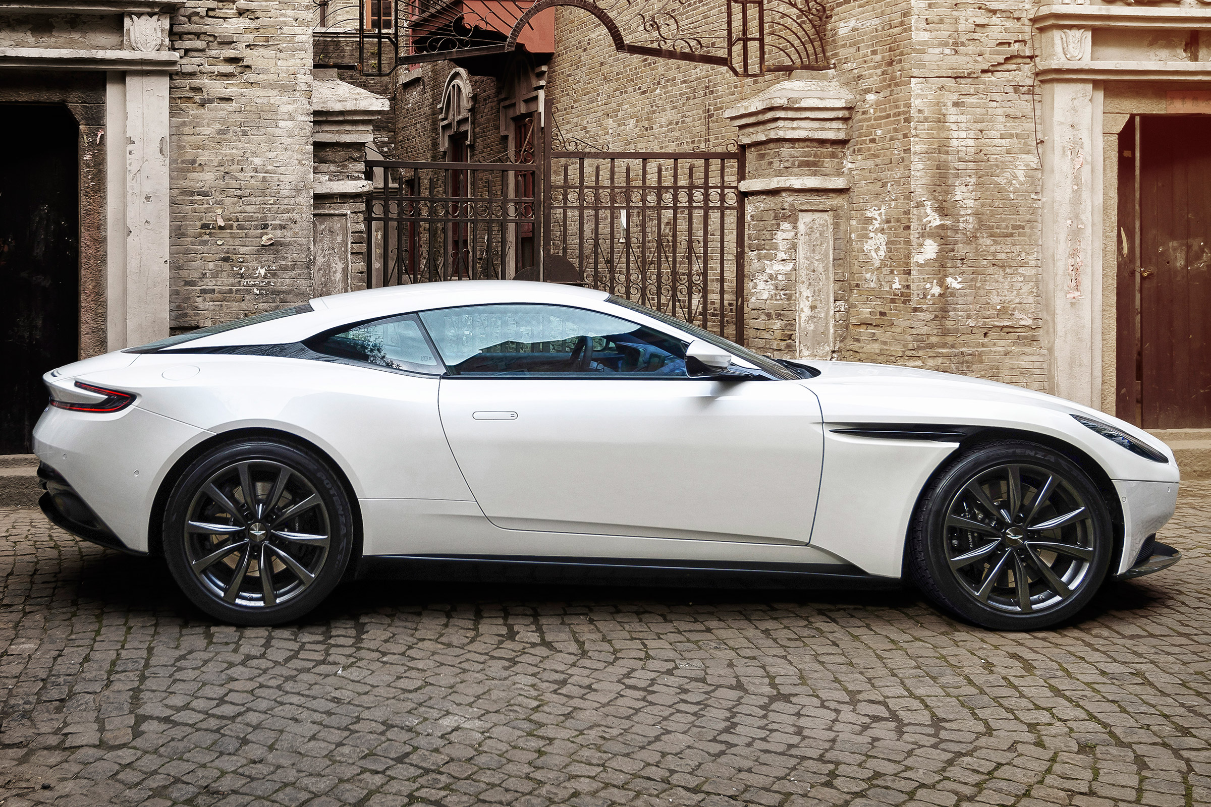 Aston Martin DB11 preview shot