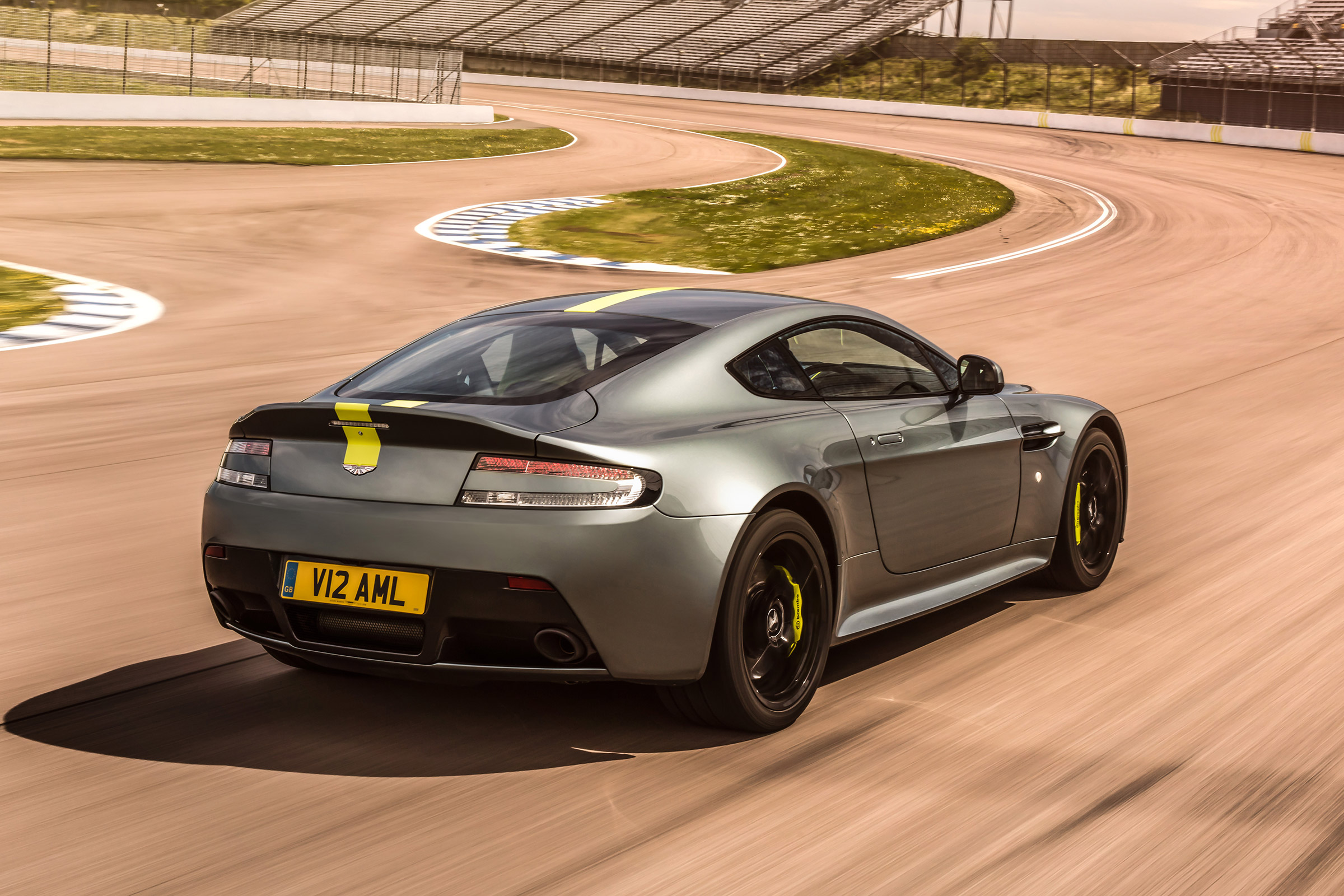Aston Martin AMR Vantage - V12 rear static