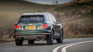 Bentley Bentayga Diesel - rear tracking