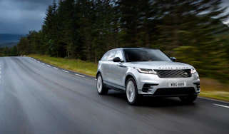 Range Rover Velar action