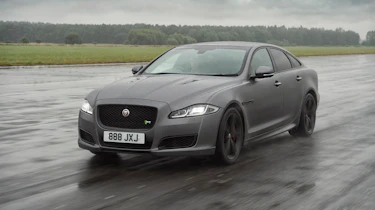 Jaguar XJR575 action